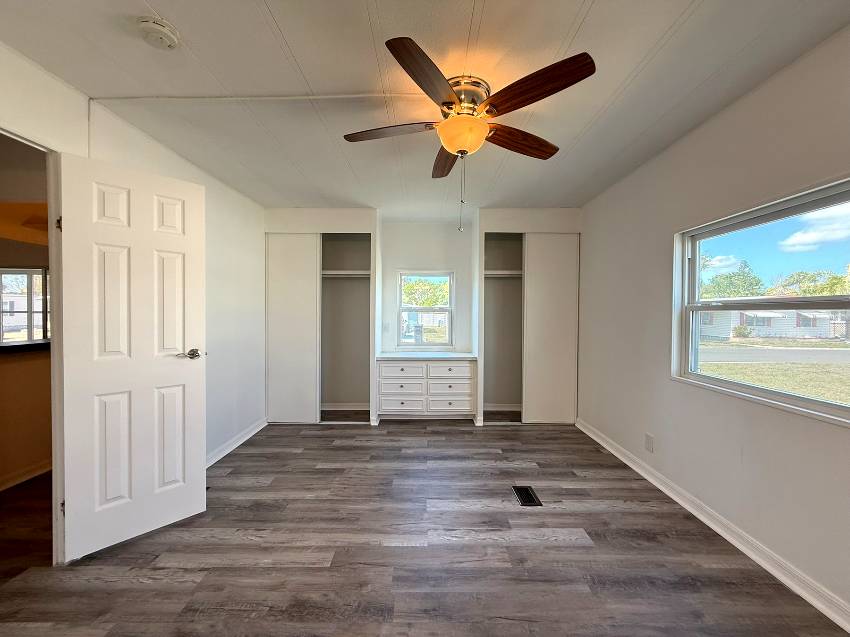 24 Date Ave a Bradenton, FL Mobile or Manufactured Home for Sale